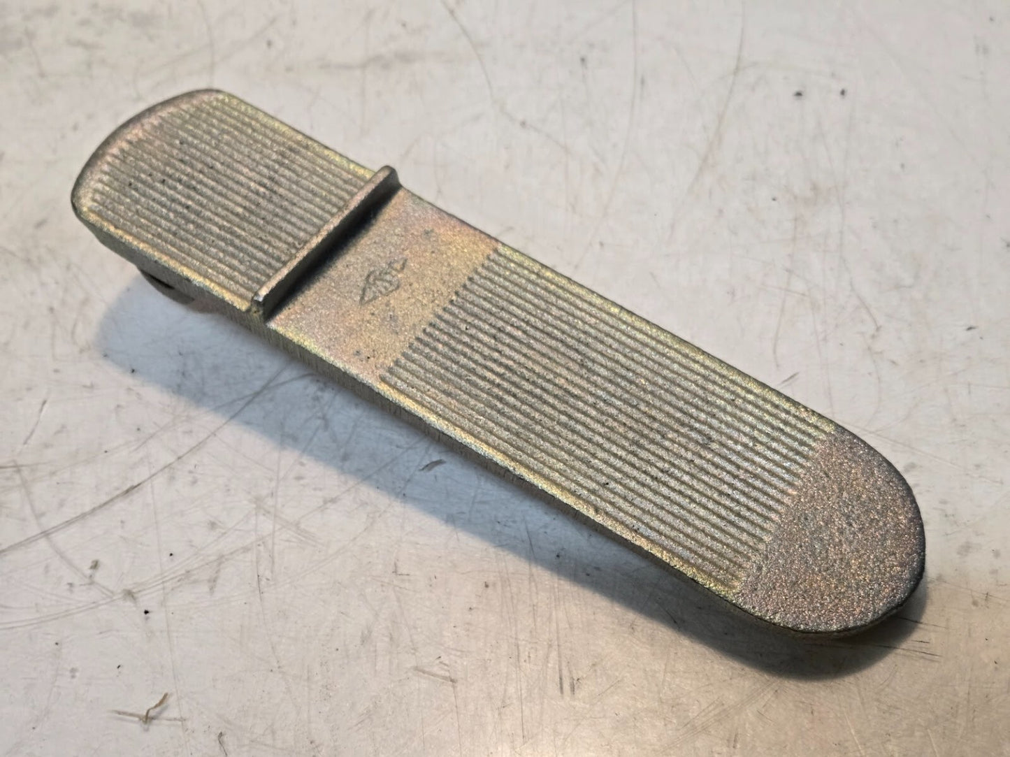 2 Quantity of BW Accelerator Pedals T-232211-D for John Deere (2 Qty)