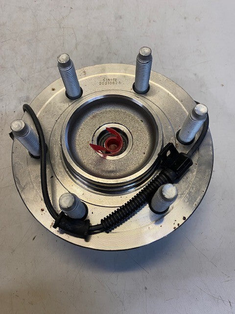 Moog Wheel Bearing And Hub Assembly 515119 | 6x135mm Bolt Pattern