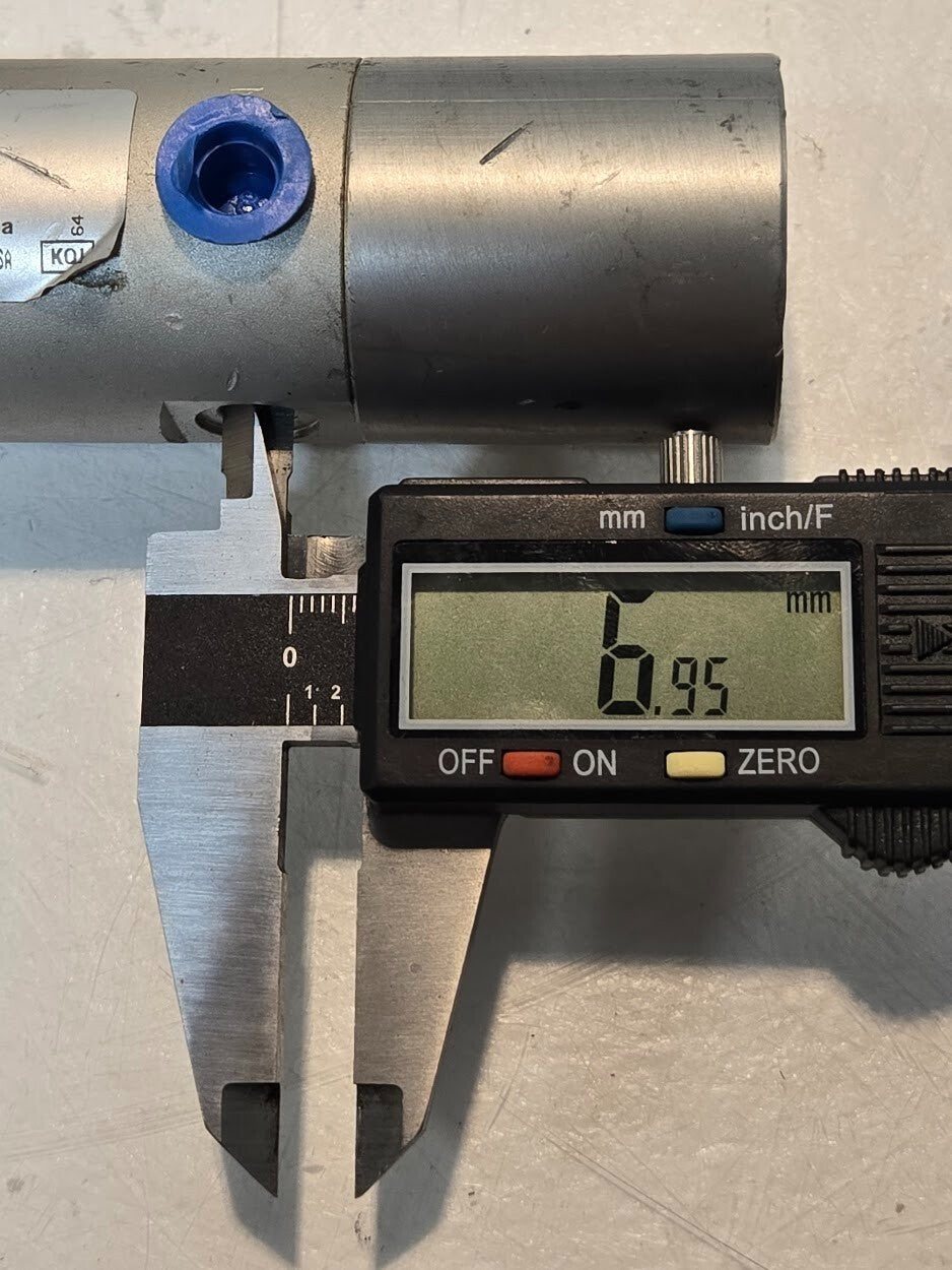 SMC US16377 Pneumatic Cylinder | Maximum Pressure 145 PSI 1.00 MPa | 7" x 1.5"