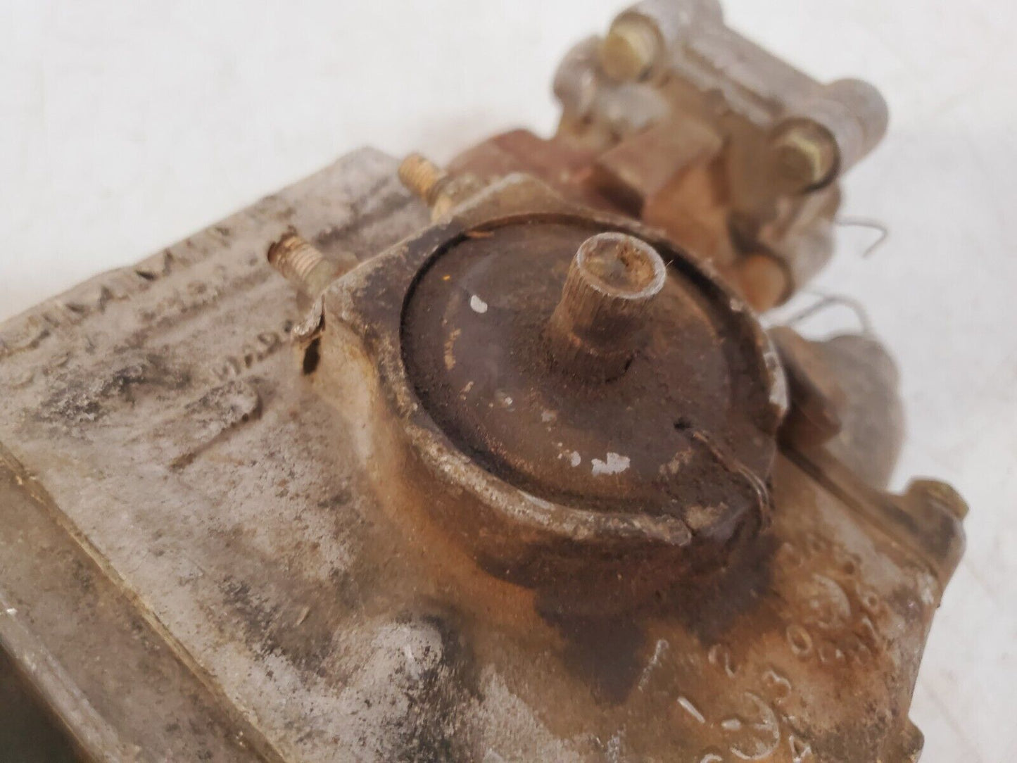 Cummins Diesel Engine Fuel Injector Pump 139668 | ADC1 | DP1263345 Damaged