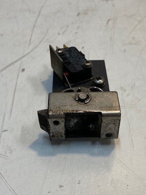 Turbo Chef Door Switch Assembly w/ One D3V-16G2-1C25-K