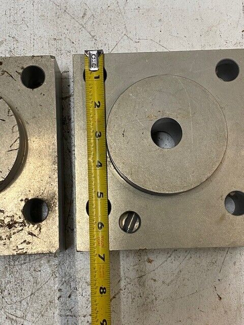 2 Qty of Hydraulic Flange Block Valves 6-5/8" x 6" x 2"  17912-3 (2 Quantity)