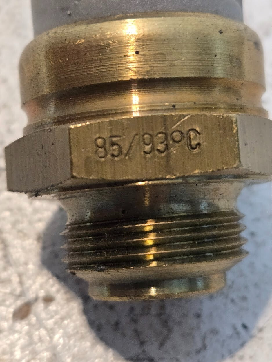 Wahler Fan Switch 12V 8/6 | 95 C