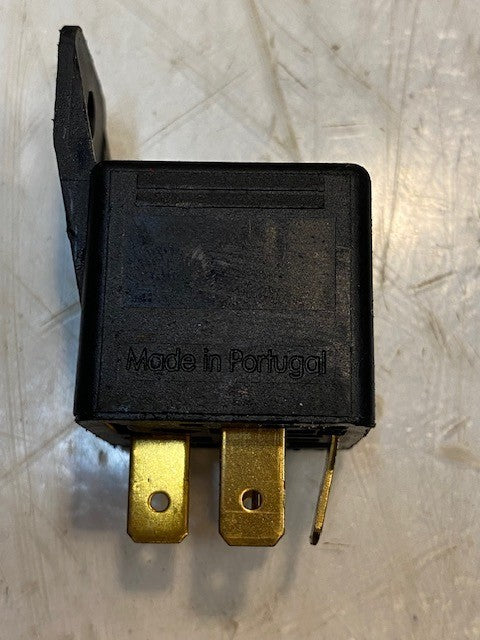 6 Quantity of Tyco Automotive Relays V23234-A1001-X036 | 12V 20/30A (6 Quantity)