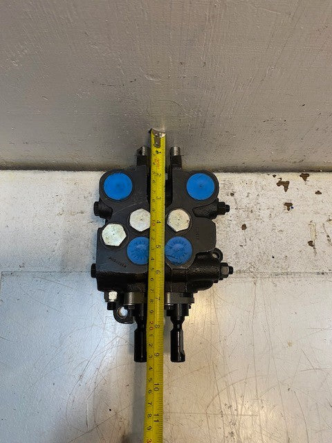 Hydraulic 2-Spool Control Valve 222627 | 17B0 | 293670 | E3000SRC | 406110