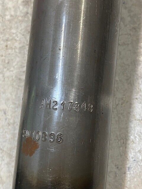 Hydraulic Lift Assist Cylinder AH217348 | 04041139 | SW10896