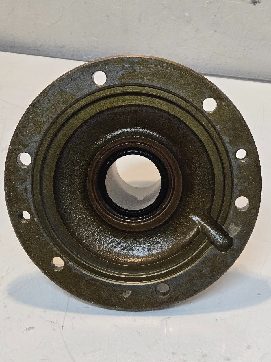 C62-19-26-1 Bearing Retainer 7 5/8" Diameter 1 3/4" Bore Diameter 5 1/2" Tall
