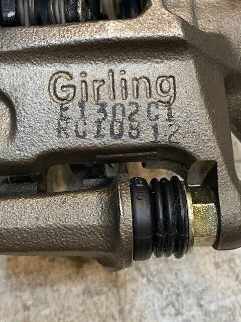 Girling Brake Caliper 67320581/2 | E1302C1 | RC10812