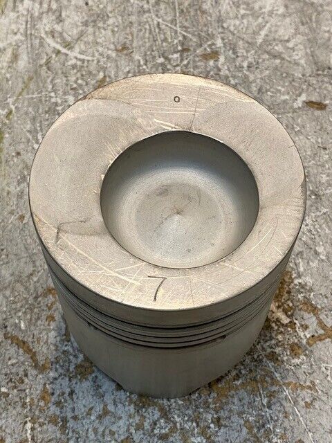 6 Quantity Hino Pistons 13216-1880 (6 Quantity)