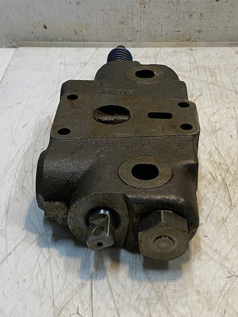 CASE IH CASE LOADER CONTROL VALVE LIFT SECTION H 001 OF G106336