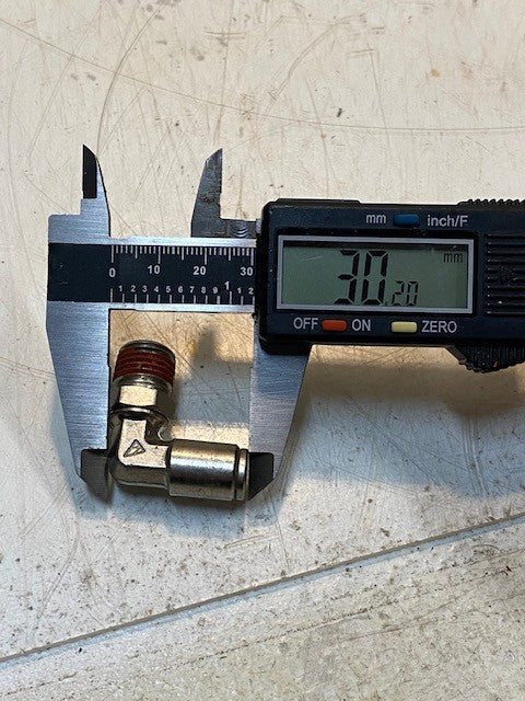 12 Quantity of 90-Degree Swivel Male Elbow Fittings 14mm Thread (12 Quantity)