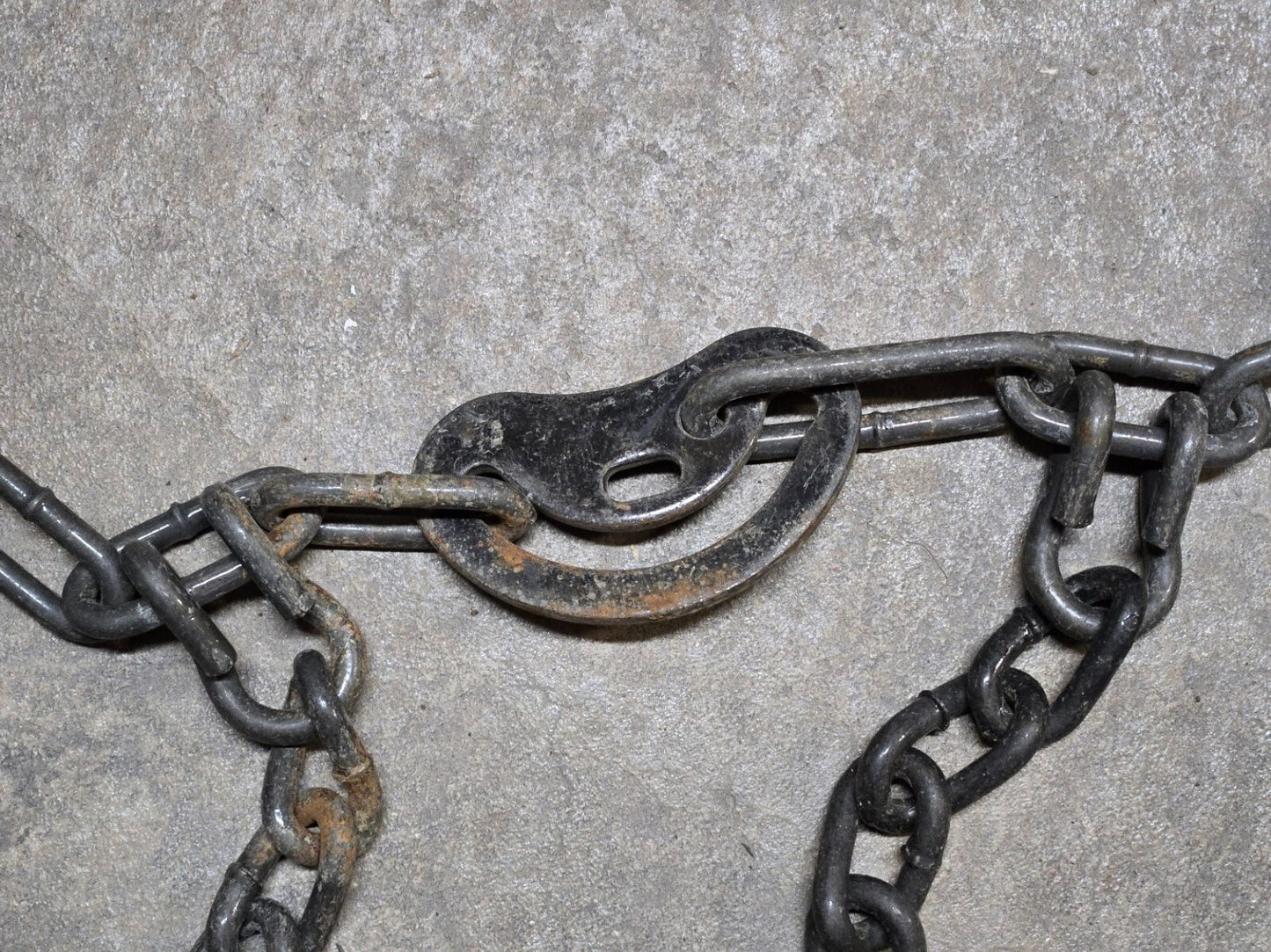 2 Quantity of Ladder Style Snow Chains w/ Camlocks for Commercial Truck (2 Qty)