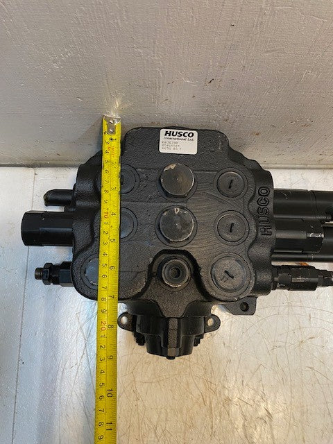 Husco International Ltd. Hydraulic Control Valve E03B390 | 85815584 | 6650 B5 F