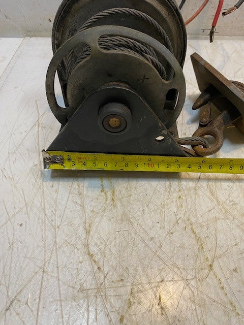 Superwinch X1 Model 1101 Trailer/Utility Electric Winch 2,000 lbs / 12V