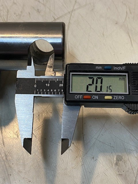 K&L Hydraulic Cylinder 22-1/4" Long 20mm Bore 40mm Shaft 80mm OD