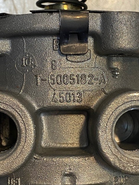 Bendix T-5005182-A Foot Brake Valve Parallel Port Configuration 3/8-18 NPT
