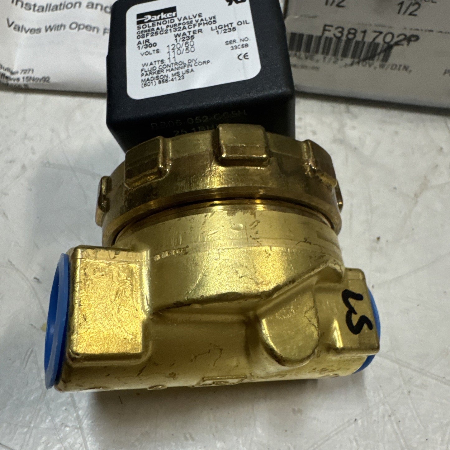 Parker Solenoid Valve 1/2 NP 08F25C2132ACFPH05 | Volts 120/60 110/50 Watts 11.0