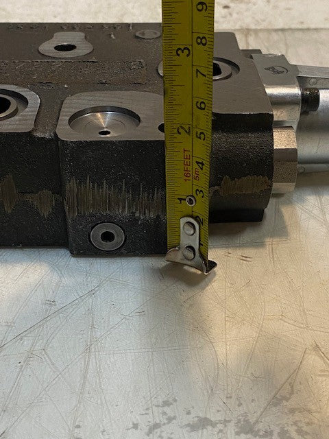 Hydraulic Directional Control Valve 1604052901