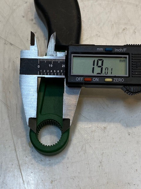 John Deere AL68082 | 930208L | Lever 6" Long 19mm Bore