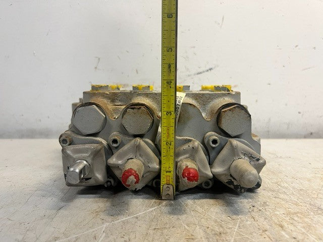 Welroe Multi-Spool Directional Hydraulic Control Valve 6592488| 25F4L| 05007832