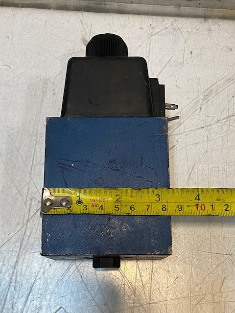 Rexroth 4WE10D32/CW110K4 Directional Spool Valve WZ65-4-L 90VA/550VA