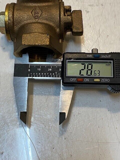 A.Y. McDonald 2G 1" Bronze Flat Head Gas Plug Valve 29mm ID