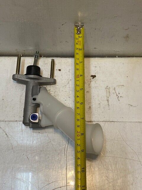 Duralast 51319 Clutch Master Cylinder AM-79
