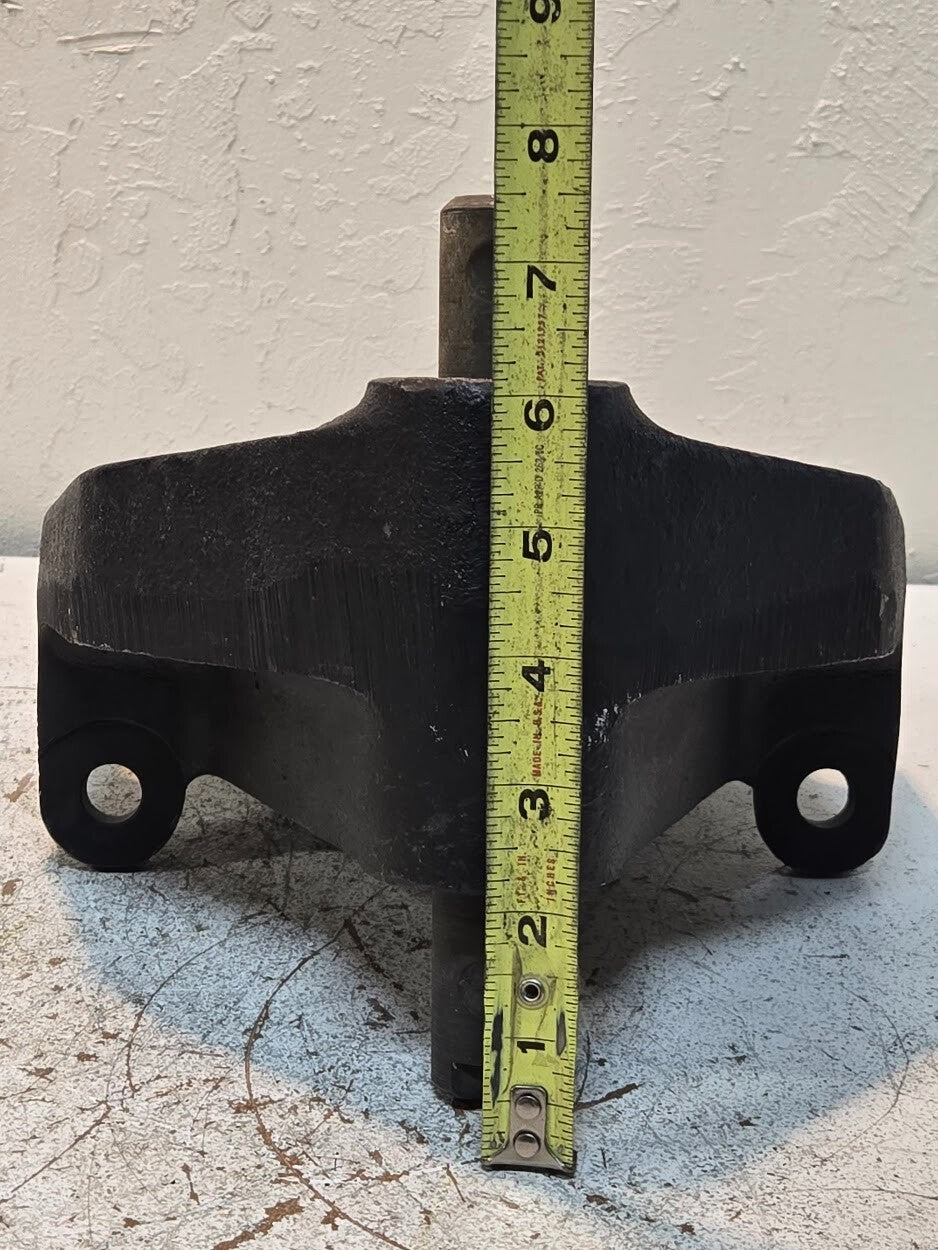 Front Spring Hanger Bracket 1658157C3 for International | 0214K | AD1