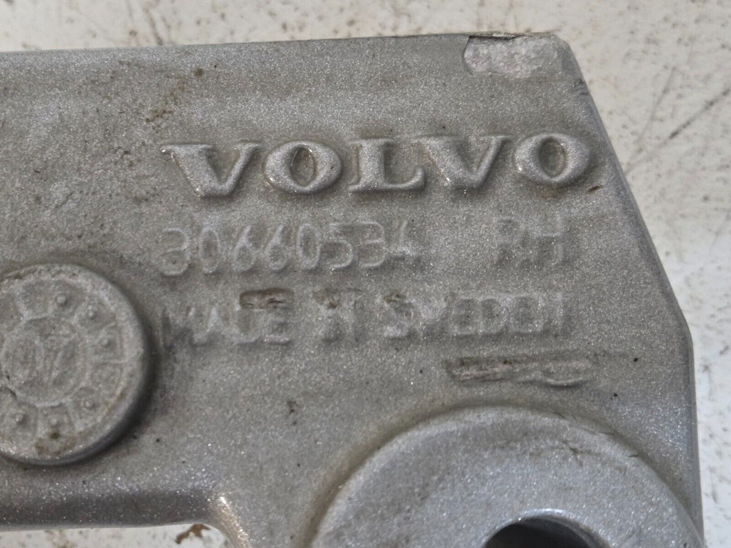 Volvo Step Rear Bracket 30660534 Chipped Paint See Pictures