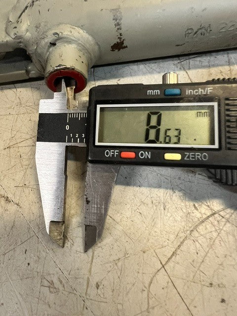 Hydraulic Cylinder Actuator 22323 Single Acting Clevis End Welded Hydraulic Ram