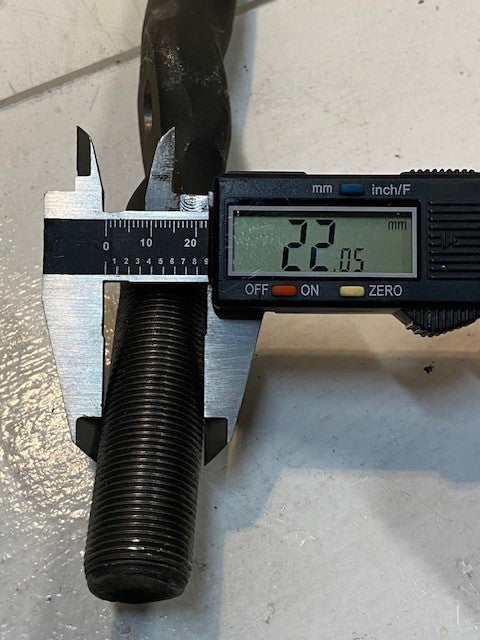 Moog Problem Solver RV1430M Tie Rod End Chassis 31" Long 22mm Thread