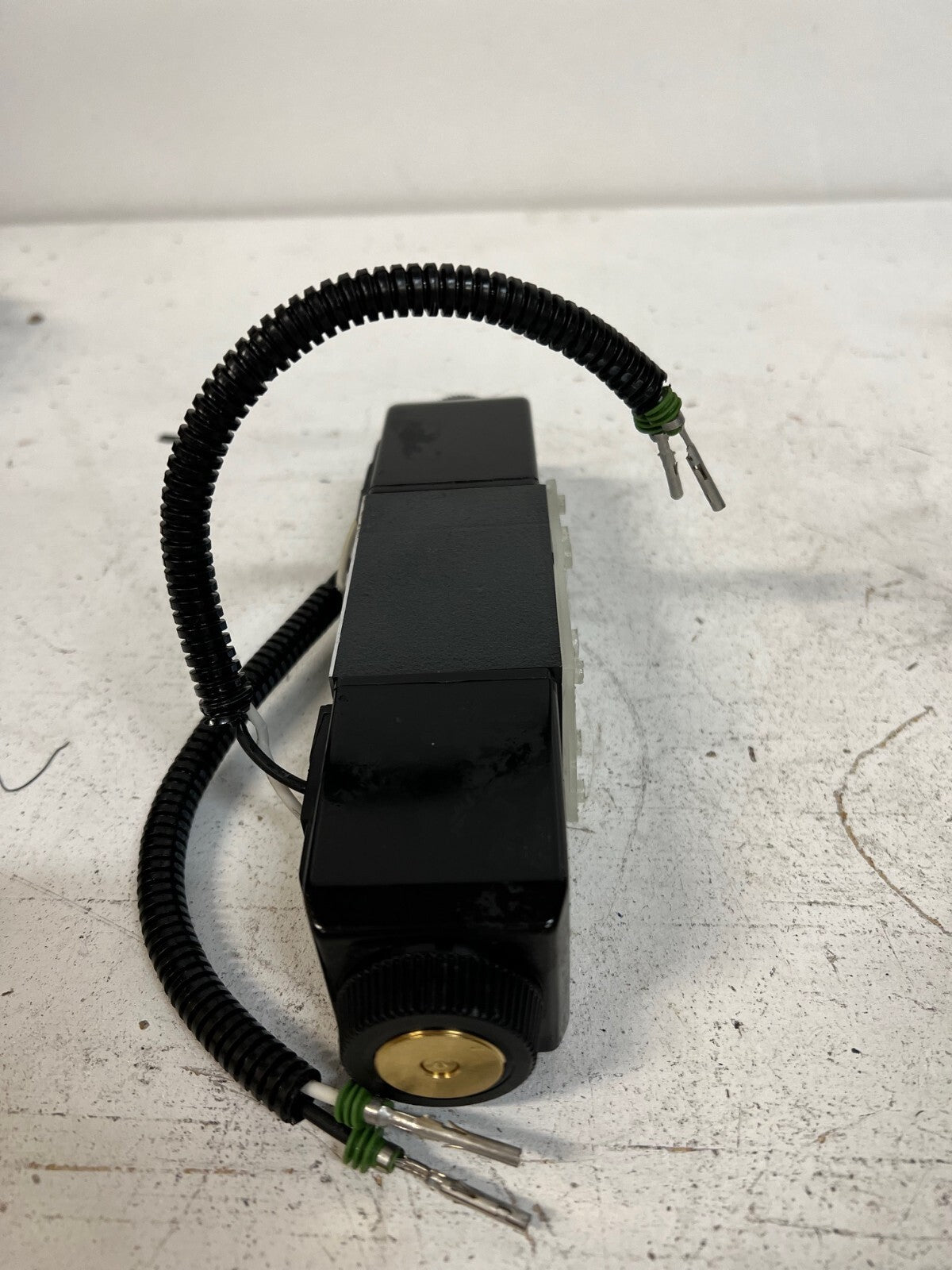 John Deere CB11464063 | 02-395949 12V D.C. 30W