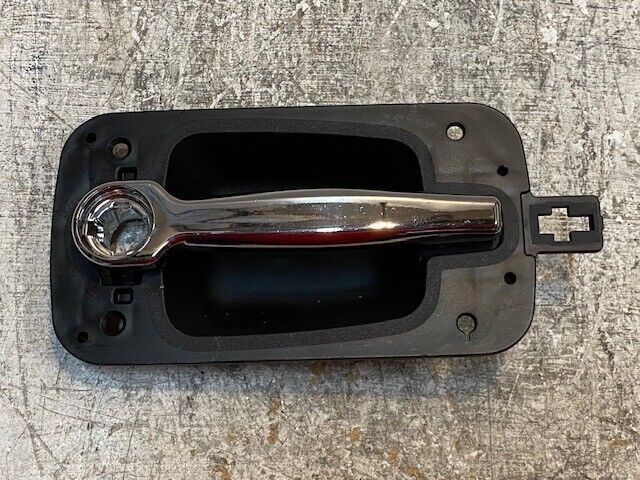 INTEVA INTERNATIONAL DOOR HANDLE 16936365 DRIVERS / LEFT