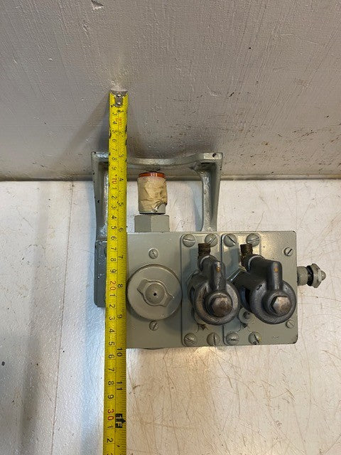 Madison-Kipp Lubricator Hydraulic Hand Pump SV-18505-100-6 | 9644-D-1-100-6