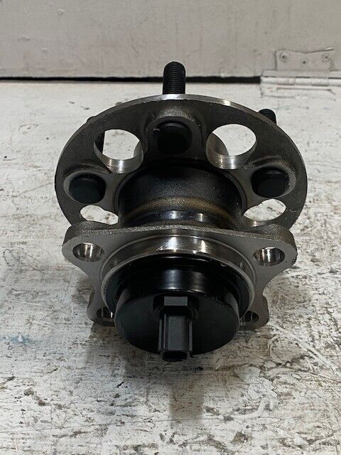 Wheel Hub & Bearing Assembly 5 Bolt RB512425 08/20