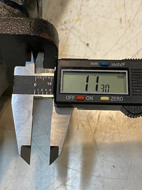 Steering Arm Gear Box 4-Bolt 24" Long 20mm Thread 11mm Bolt Holes 42mm OD