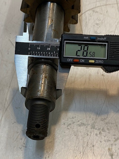 Keyed Gear Shaft 9864 F | 11-3/4" L 76mm OD 19mm Thread 13-Spline