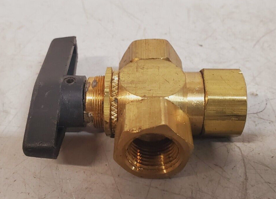 1/2" Female NPT Panel Mount Diverting Brass Valve