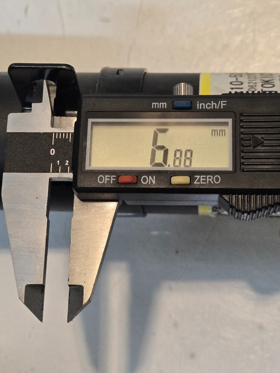 Tokico Right Side Shock Absorber 48510-53110 for Lexus | QD1 062122132236