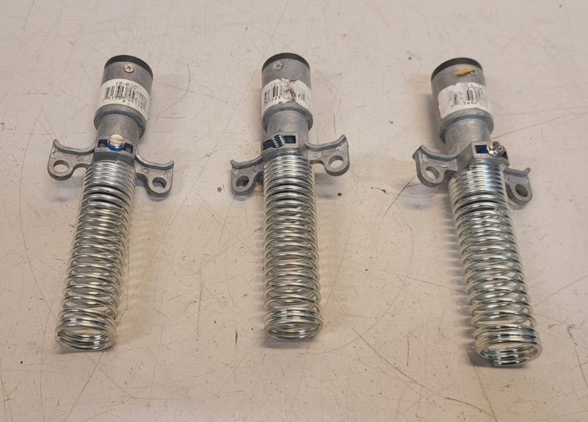 3 Quantity of Phillips Plugs 6-Pin w/ Cable Guards 15-630 (3 Qty)