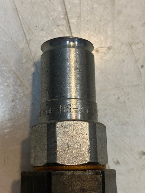 Parker NS-372-6FP Valve Hydraulic Quick Connect Nipple 3/8 NPSF