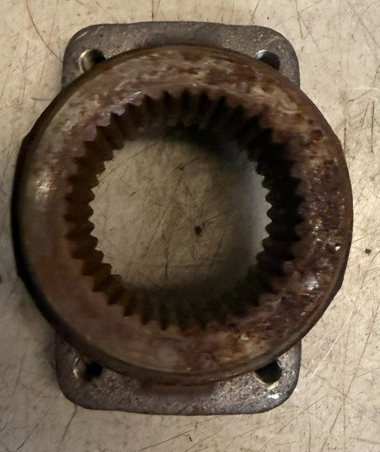 Pinion Axle Flange Yoke SD832 Drivetrain Power Transfer Shaft Coupling Assembly
