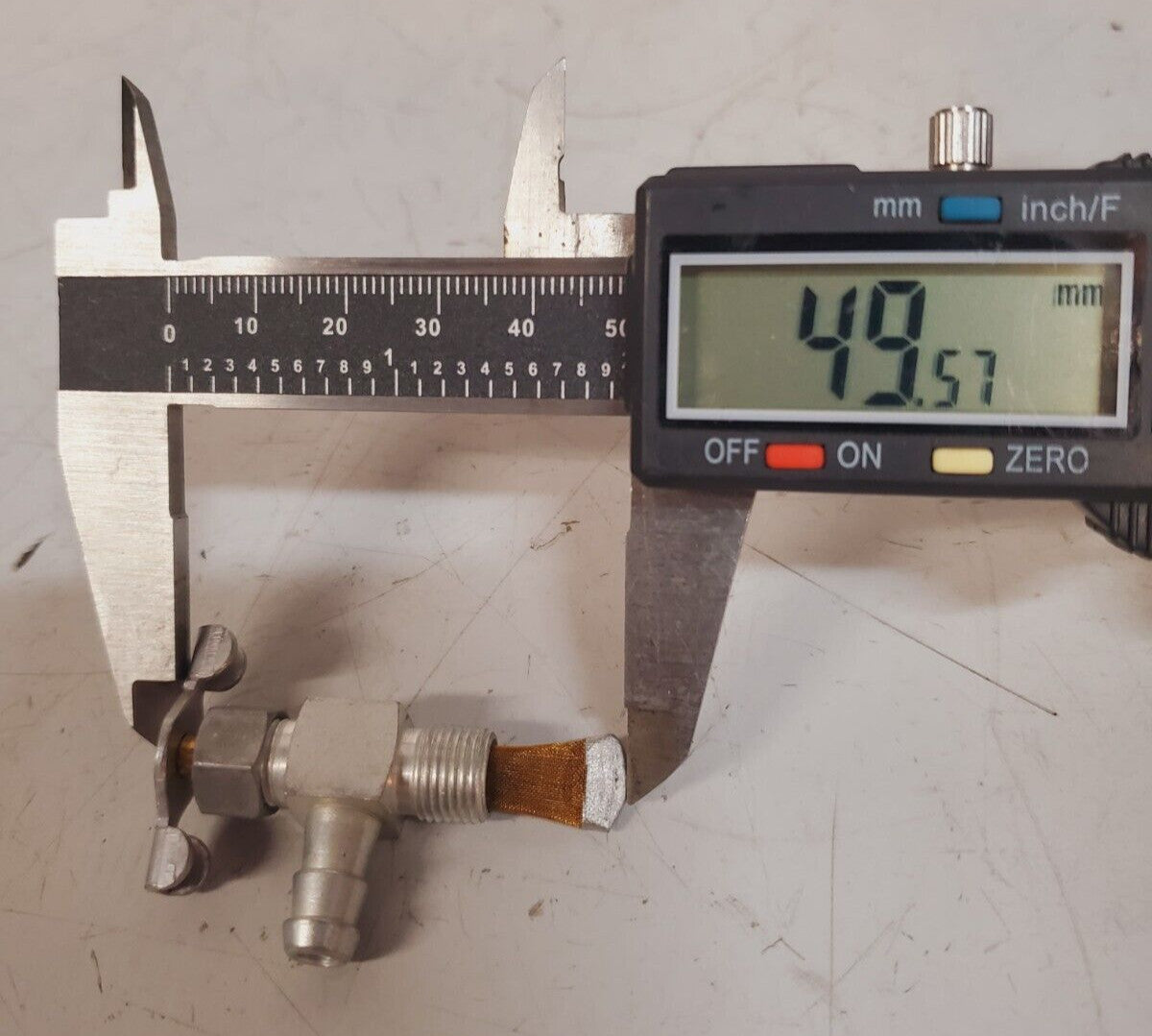 5 Quantity of Elbow Cut-Off Fuel Valves 1/4" (5 Qty)