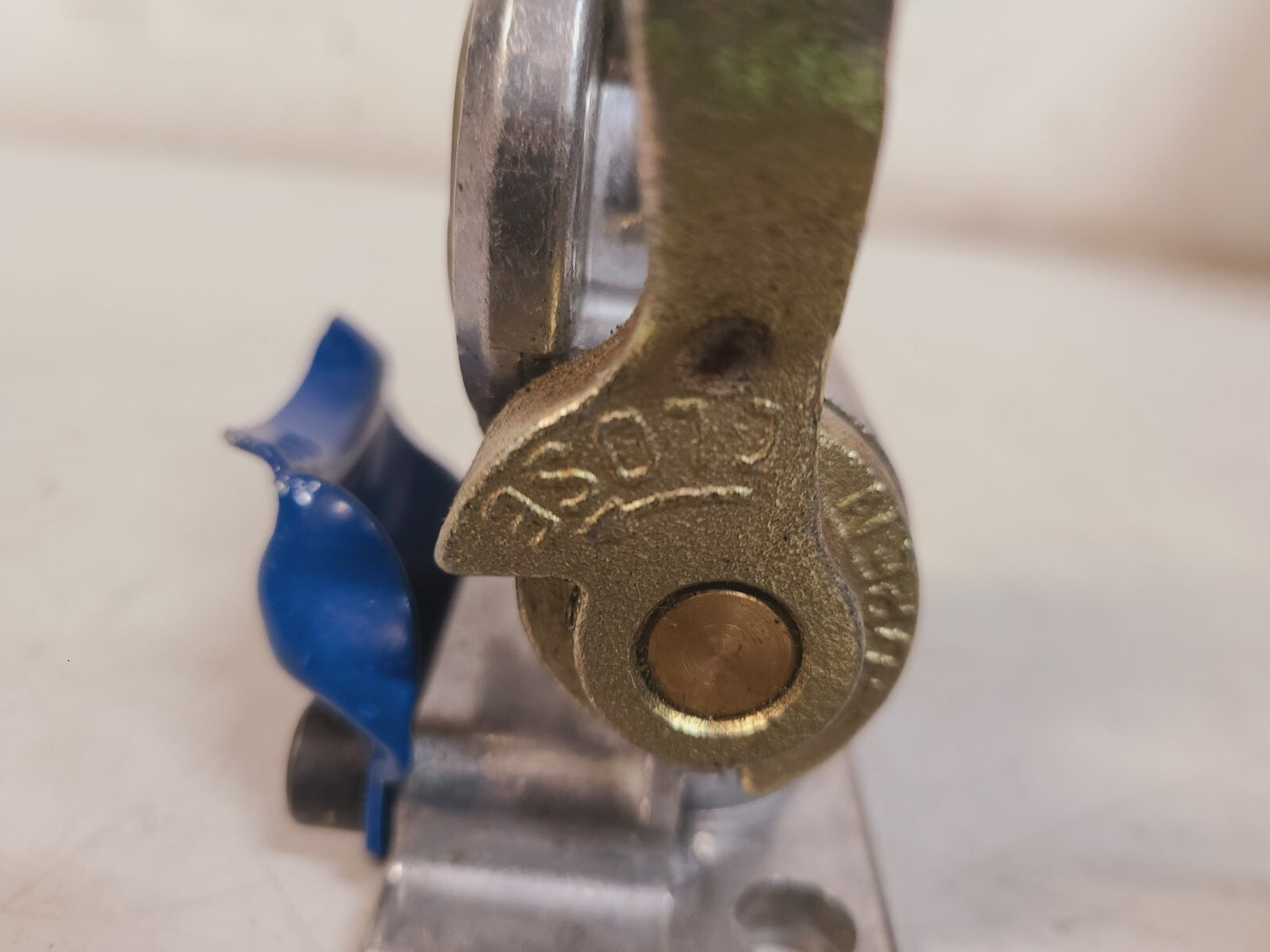 Phillips Blue Service Shut-Off Gladhand 12-336