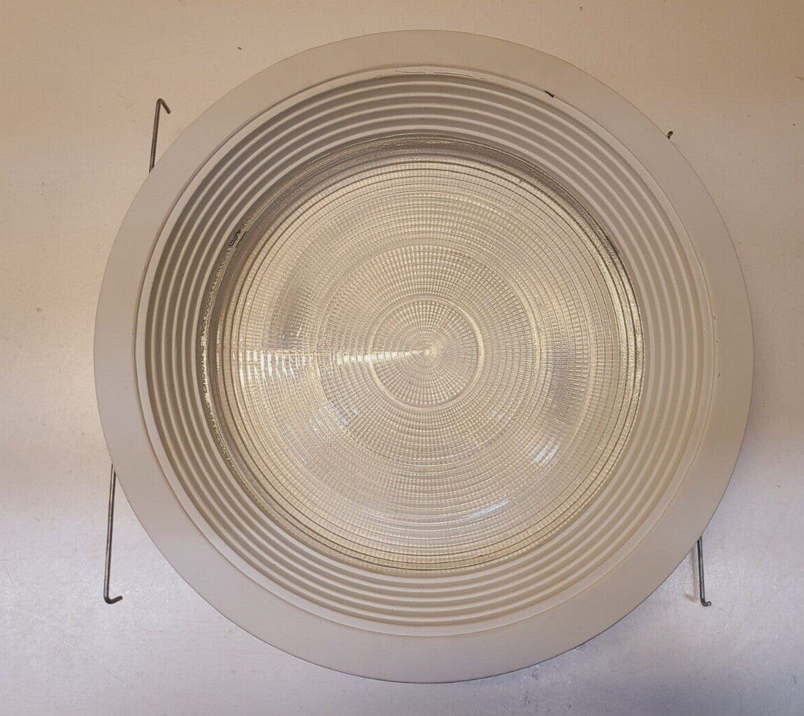 Portfolio 8" RD Recessed Regres Finish All White 10012-P | 10012 PWH