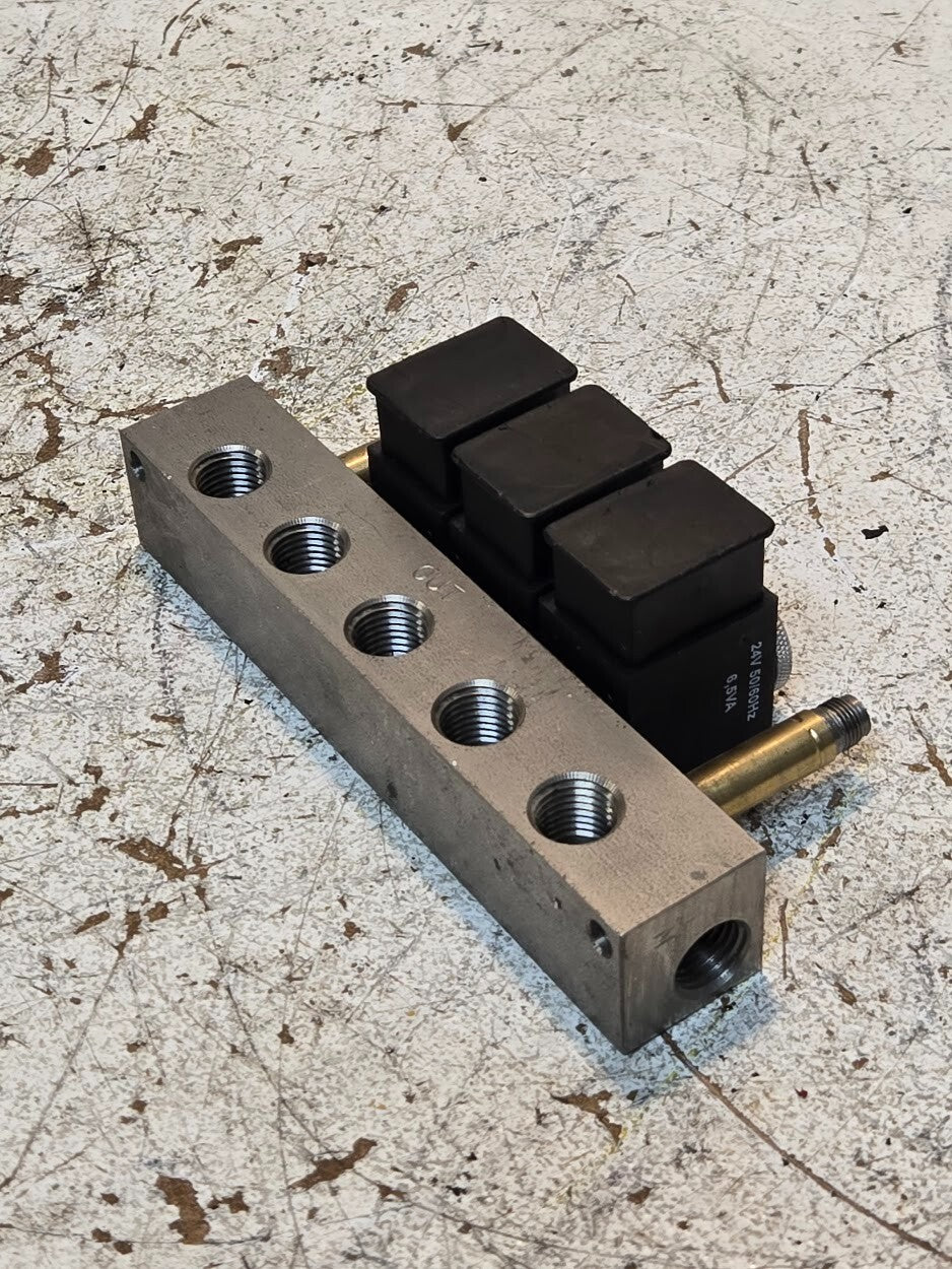 CFA Manifold Block and Solenoids 95-211N205-41 | 1/4" Pipe | 203 PSI | 24VAC 5W