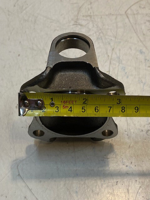 Spicer Drive Shaft Flange Yoke A4 R373 | 3-3/8" L 3-1/8" W 27mm Bore 9mm Holes