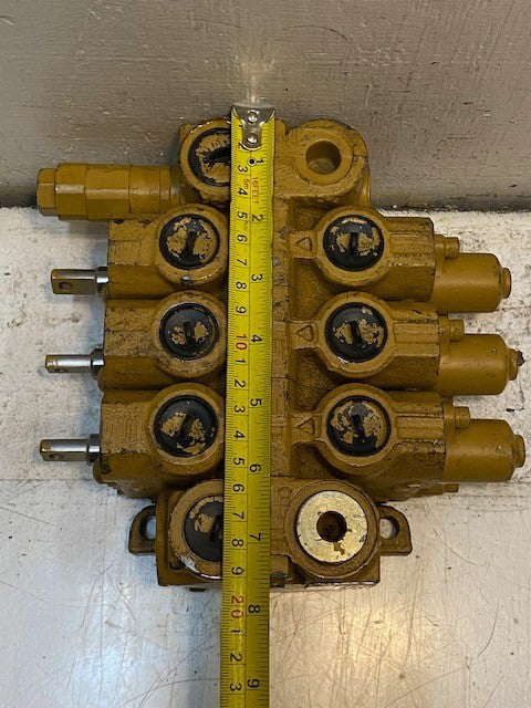 Husco Hydraulic Sectional Control Valve 5000-C383-A | A01A3532-00 | 451-HS-02598