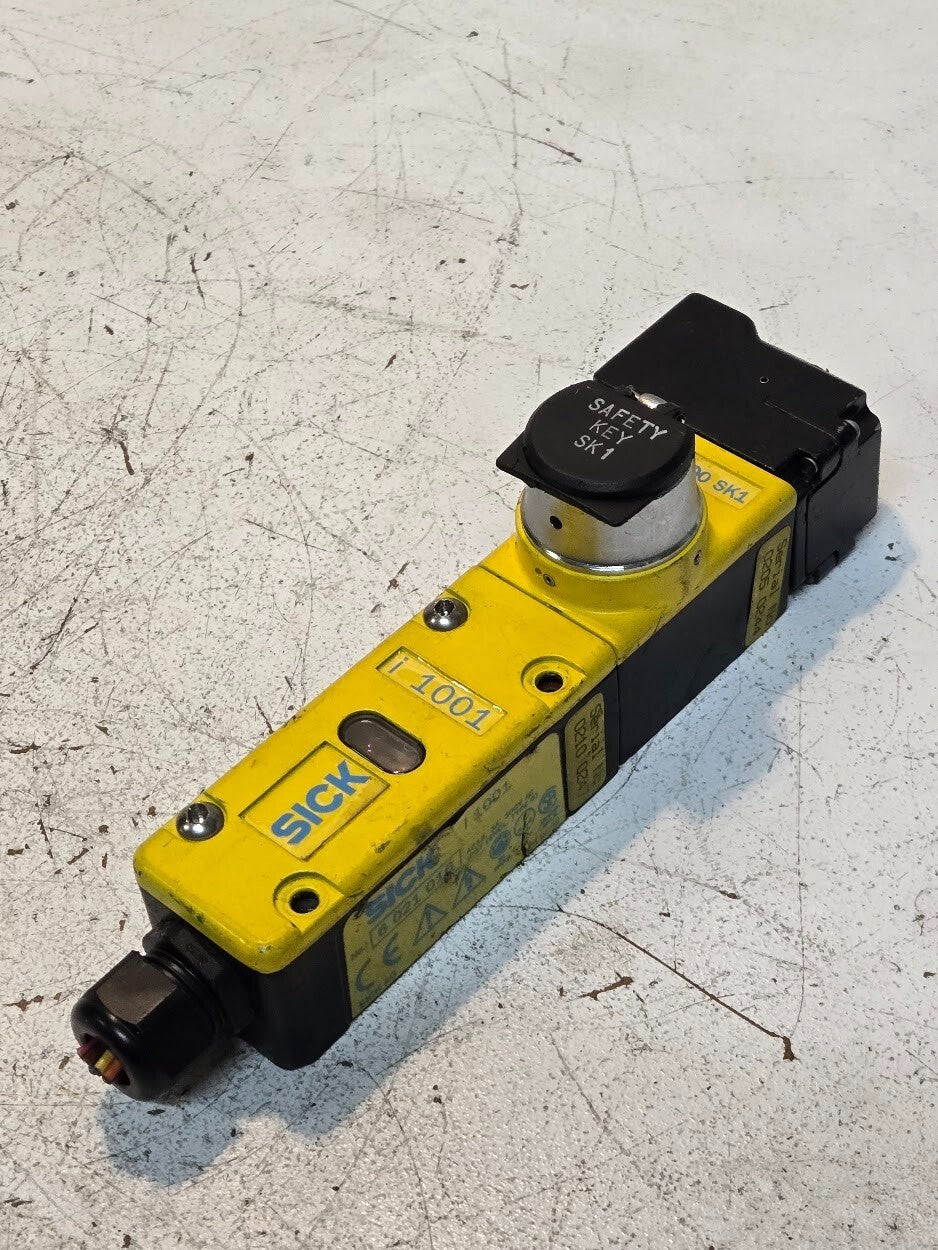 SICK i 1001 6021016 Safety Switch with iE 1000 SK1 Safety Key | 0210 0247