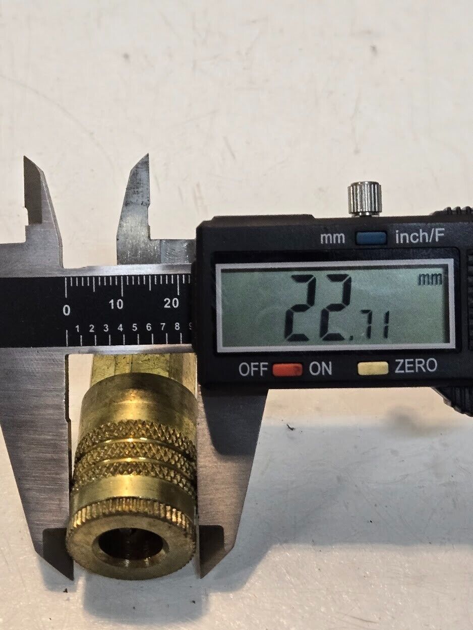 5 Quantity of 1/4" Quick Connect Couplings 1/4" FPT 19mm Hex (5 Quantity)